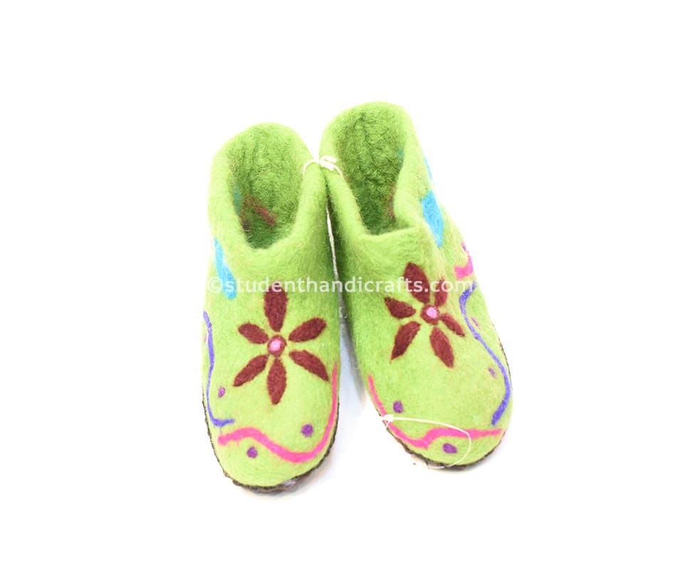 Felt Green Flower Kindle Shoes - 2