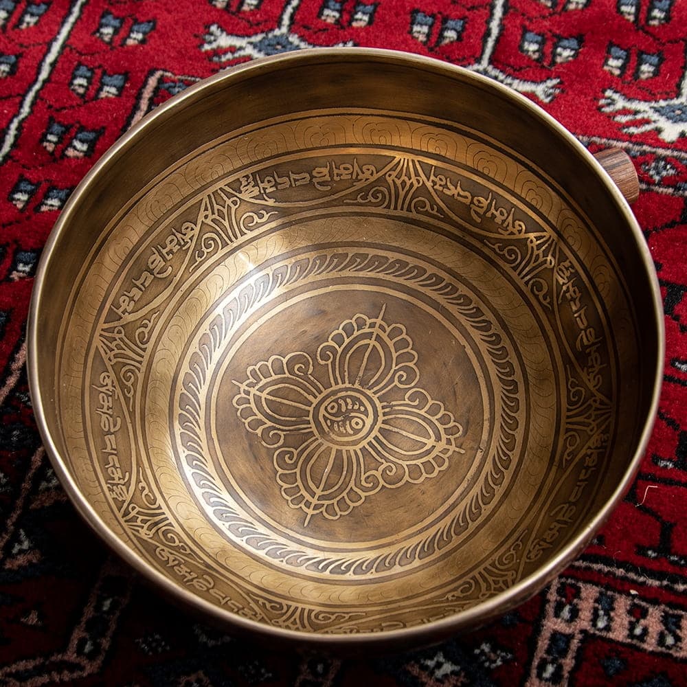 Tibetan antique singing bowl - 4