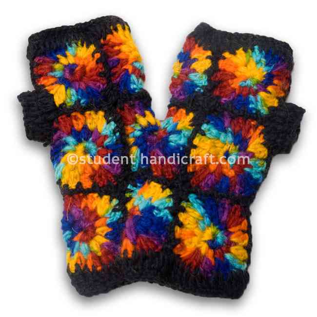 Flower Design Woolen Hand Knitter