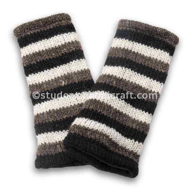 Woolen Natural Design Hand Knitter